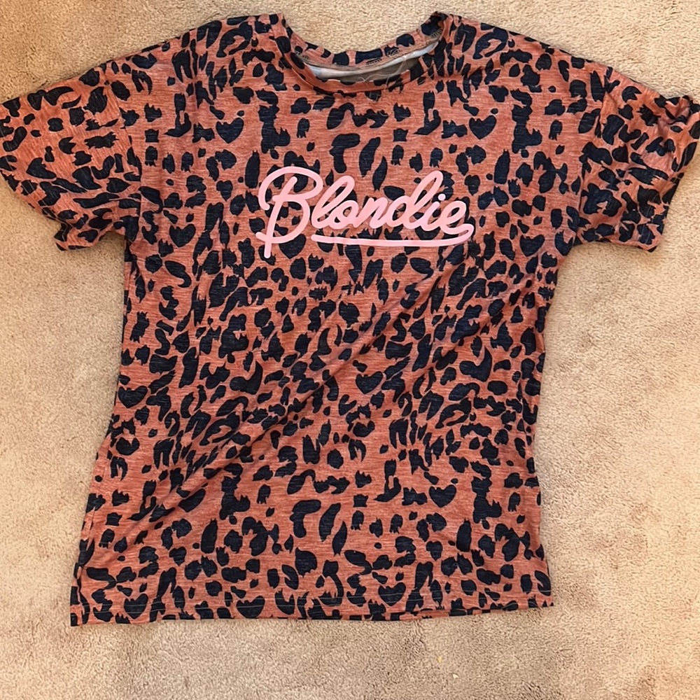 Blonde tee shirt